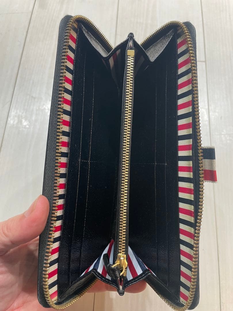 THOM BROWNE 長財布　ラウンドジップ