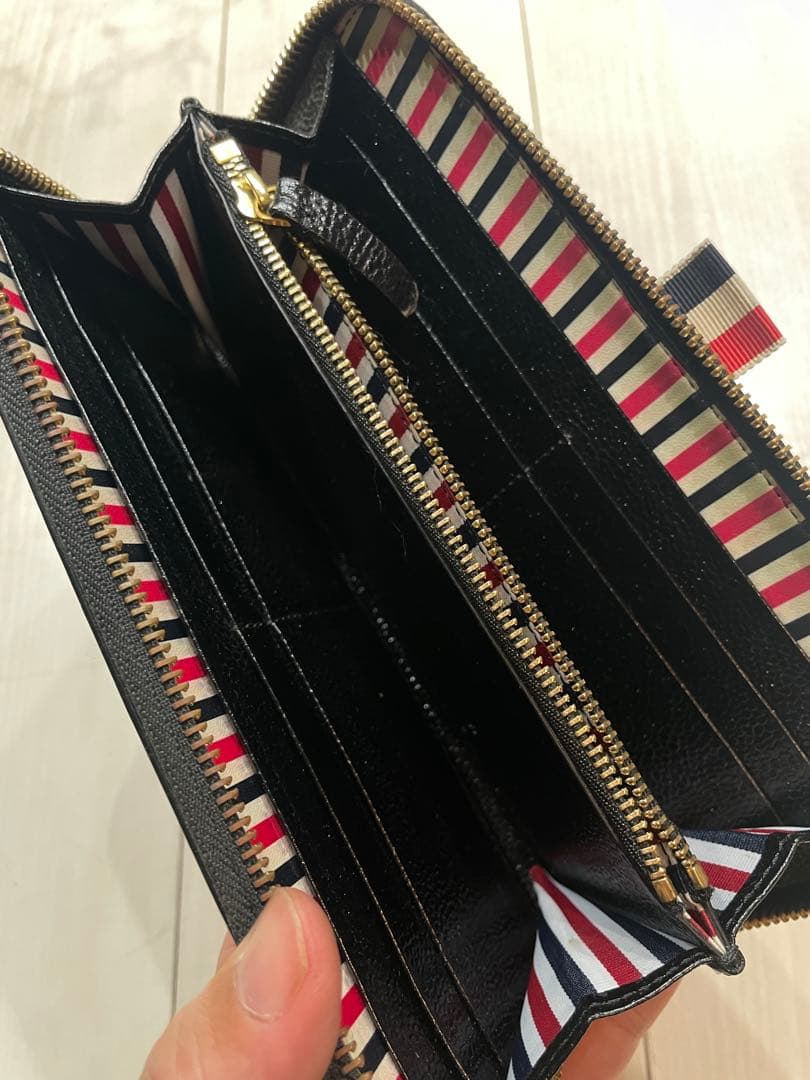 THOM BROWNE 長財布　ラウンドジップ