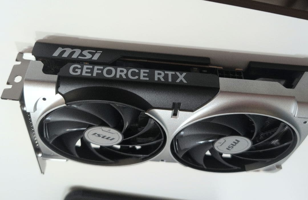 ほぼ新品　MSI GeForceRTX5060 8G VENTUS 2X OC