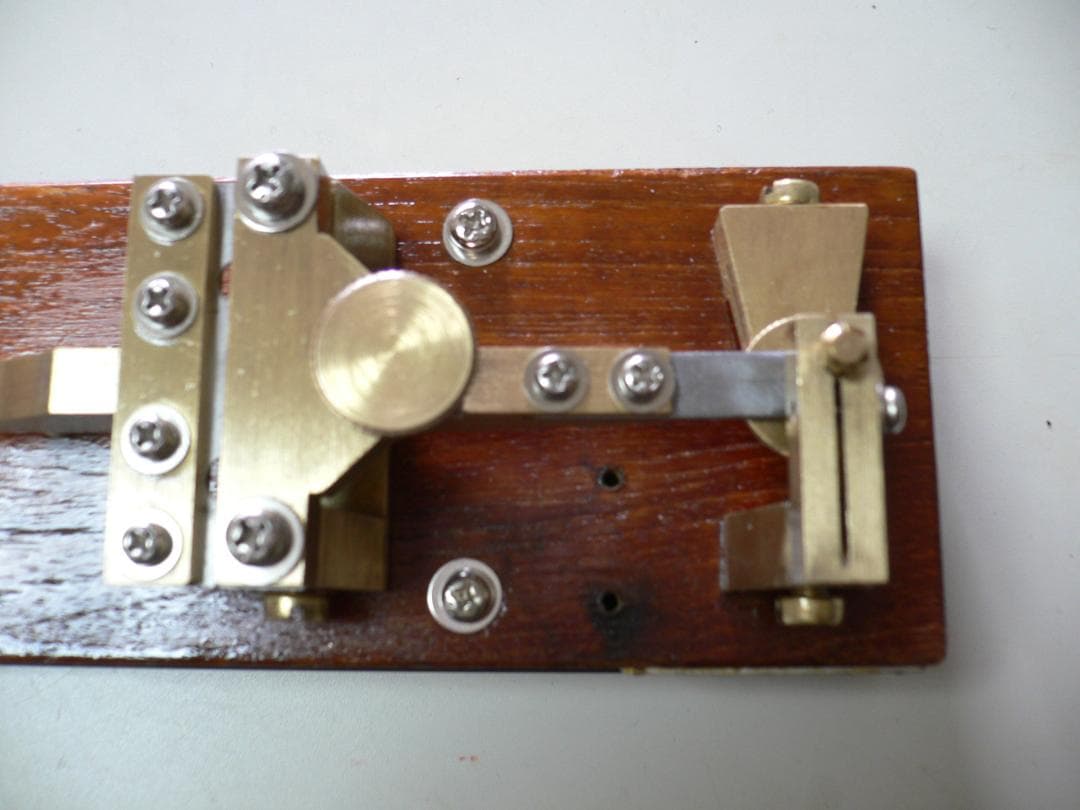 スエ-デン電鍵　　軍用