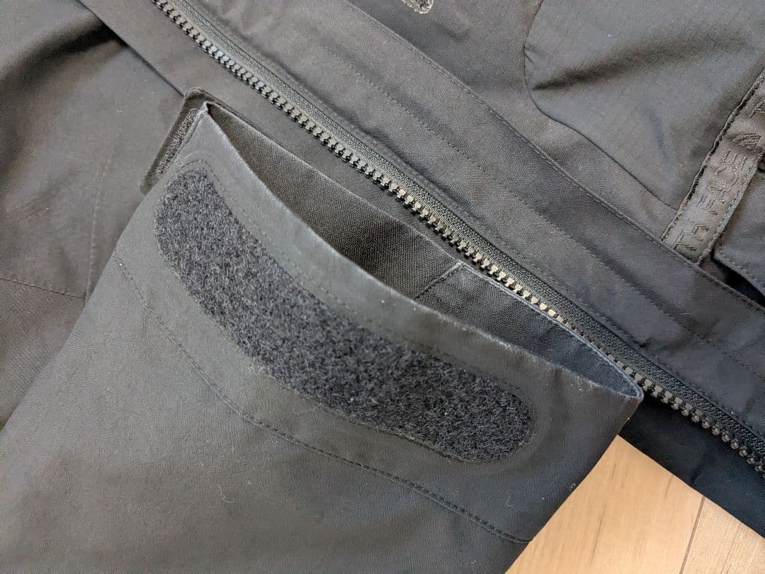 manato　マウンテンジャケット　L　NP61800　ブラック