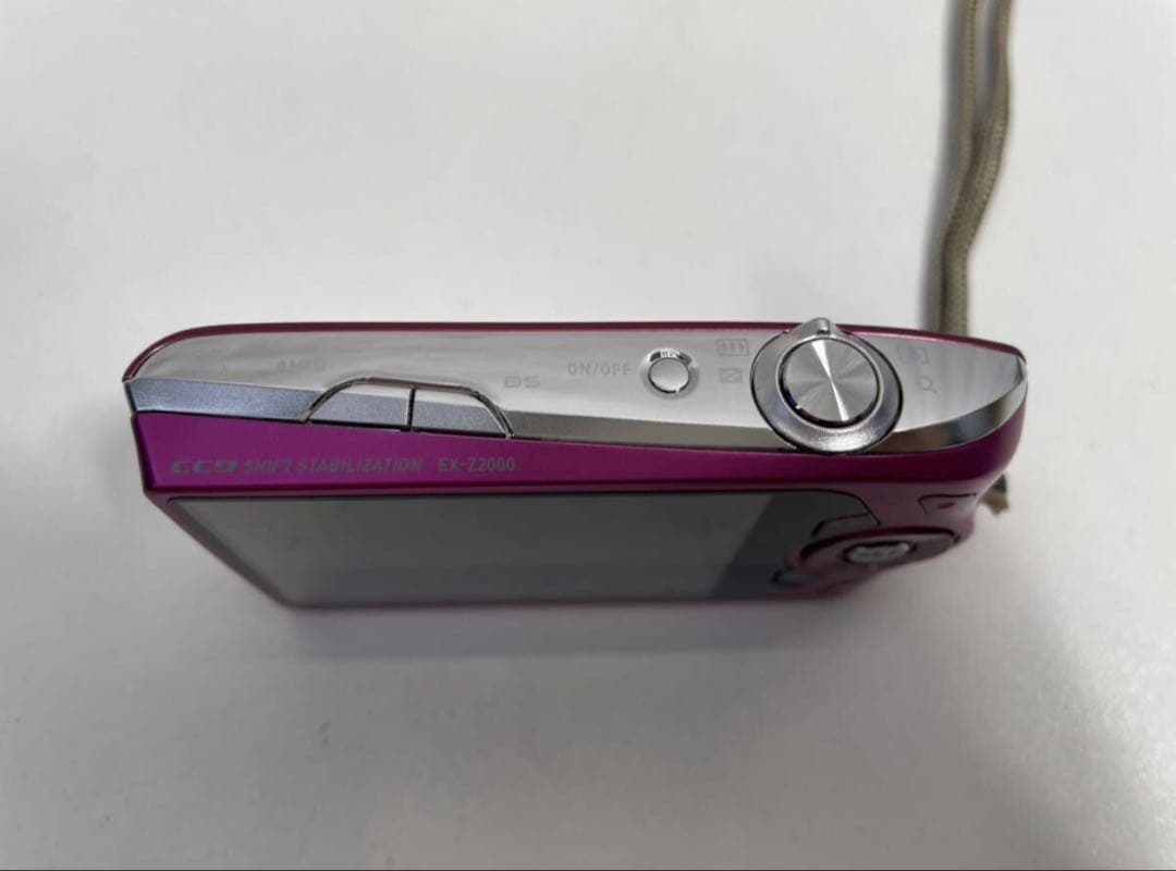 デジタルカメラ CASIO EXILIM EX-Z2000