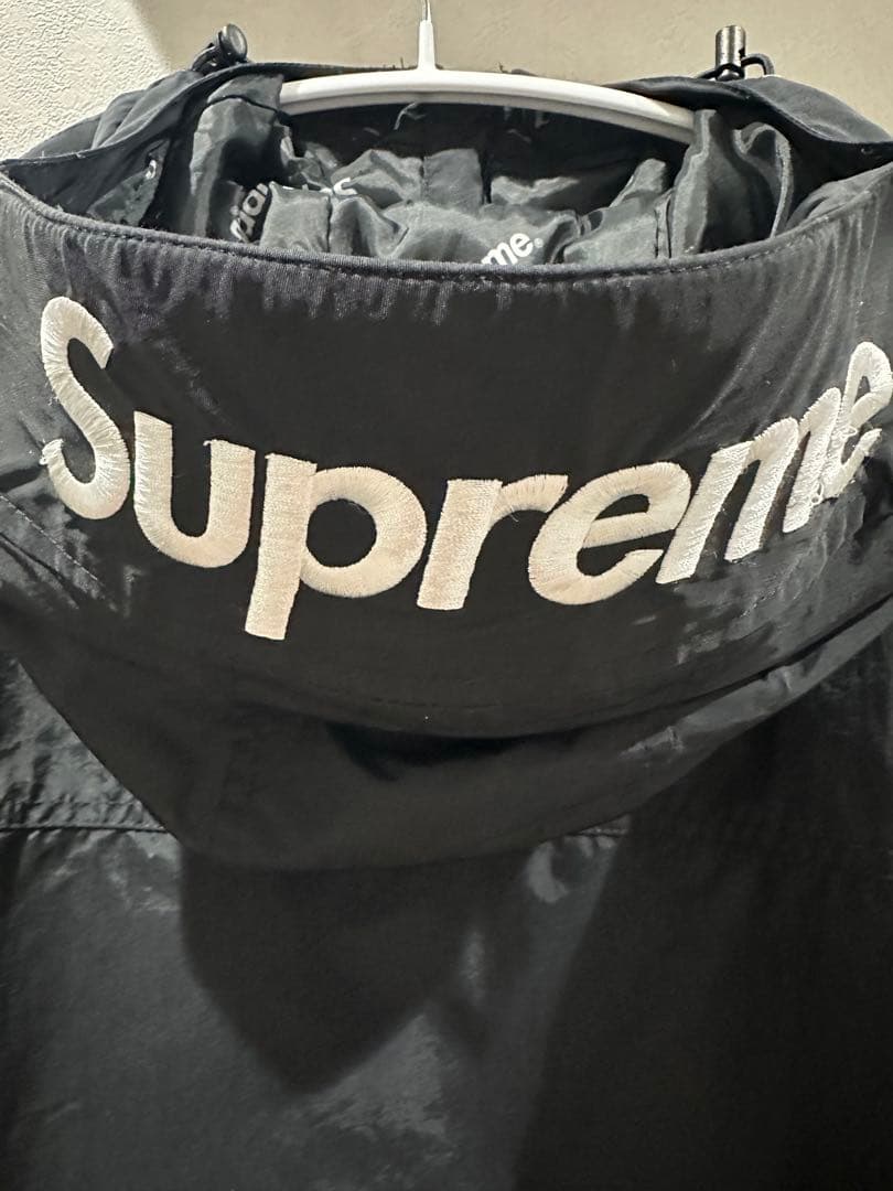 Supreme ブラック マウンテンパーカー