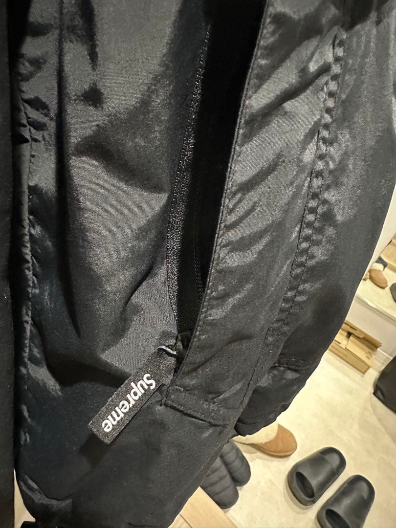 Supreme ブラック マウンテンパーカー