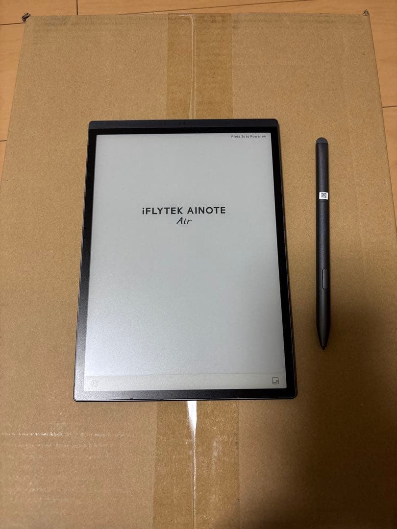 iFLYTEK AINOTE Air 本体とスタイラスペン