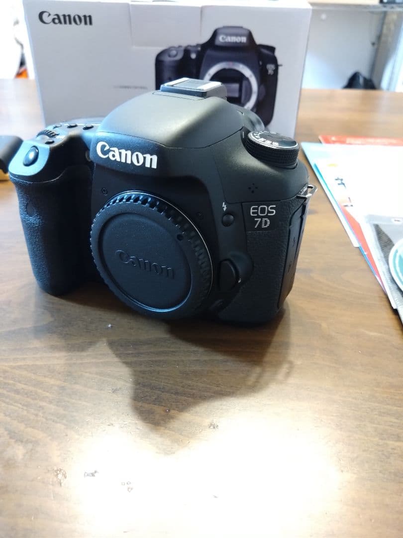 Canon EOS 7D デジタル一眼レフカメラ