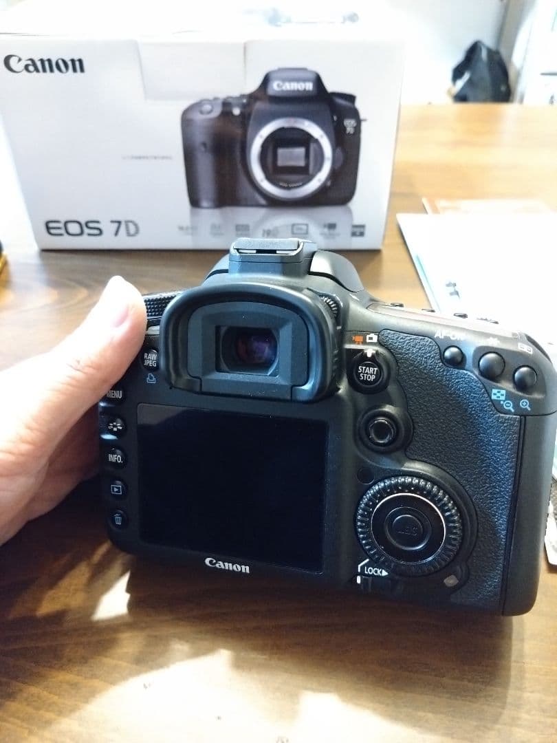 Canon EOS 7D デジタル一眼レフカメラ
