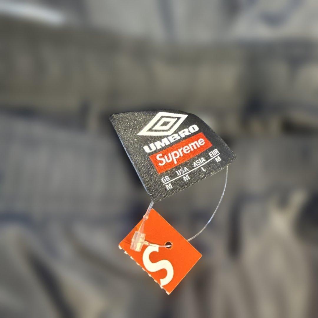 Supreme Umbro Gradient Track Jacketのみ
