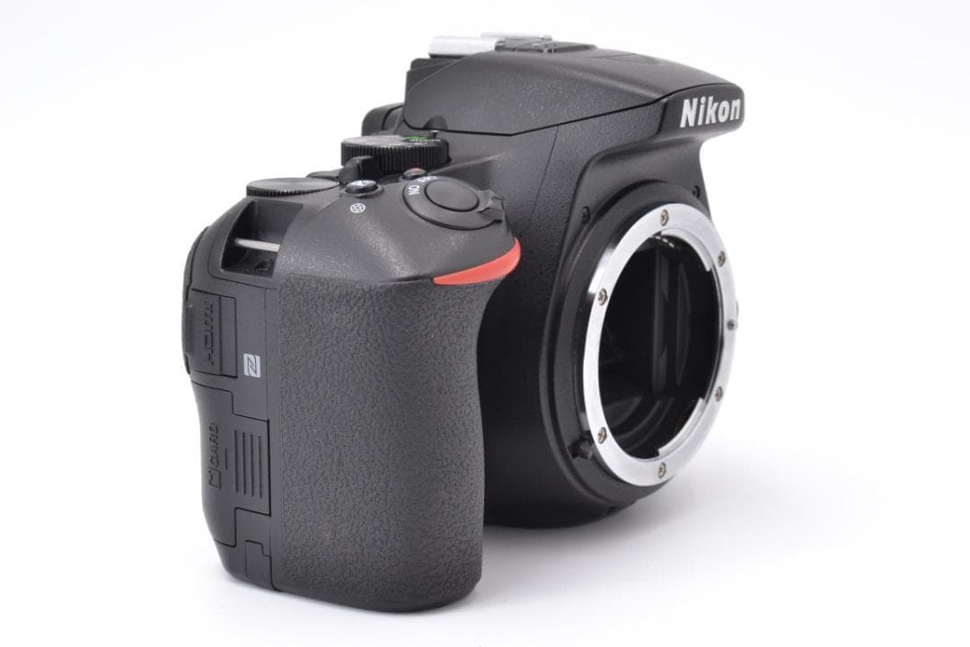 ■ 美品 ■ ニコン　Nikon D5600 レンズキット