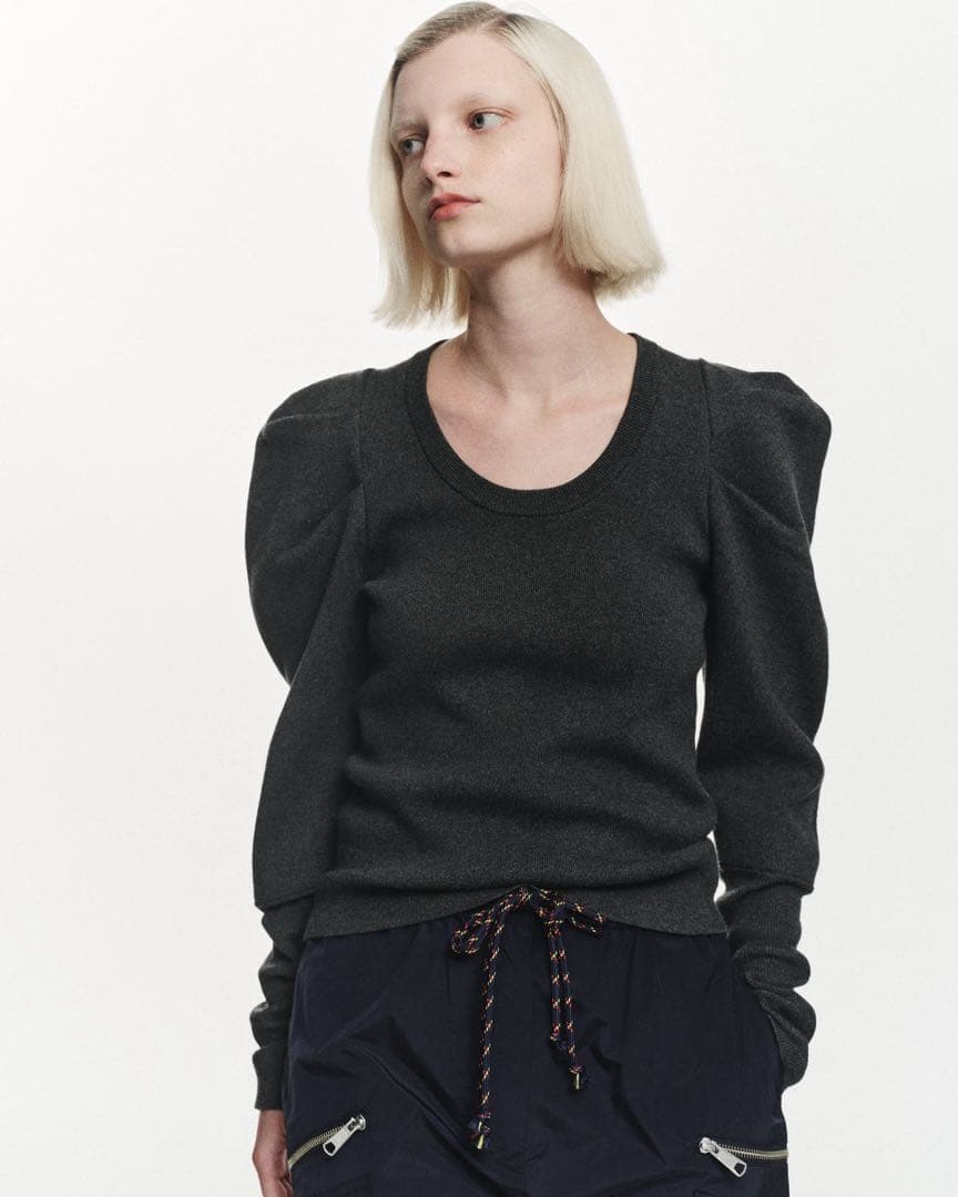 左近鈴乃さん　Bibiy. ビビィ　EFFIE PUFF KNIT ブラック