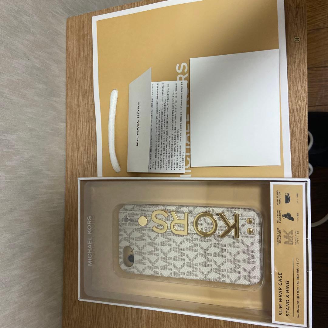 ☆新品未開封☆ MICHEAL KORS iPhoneSE2 専用ケース　完売品