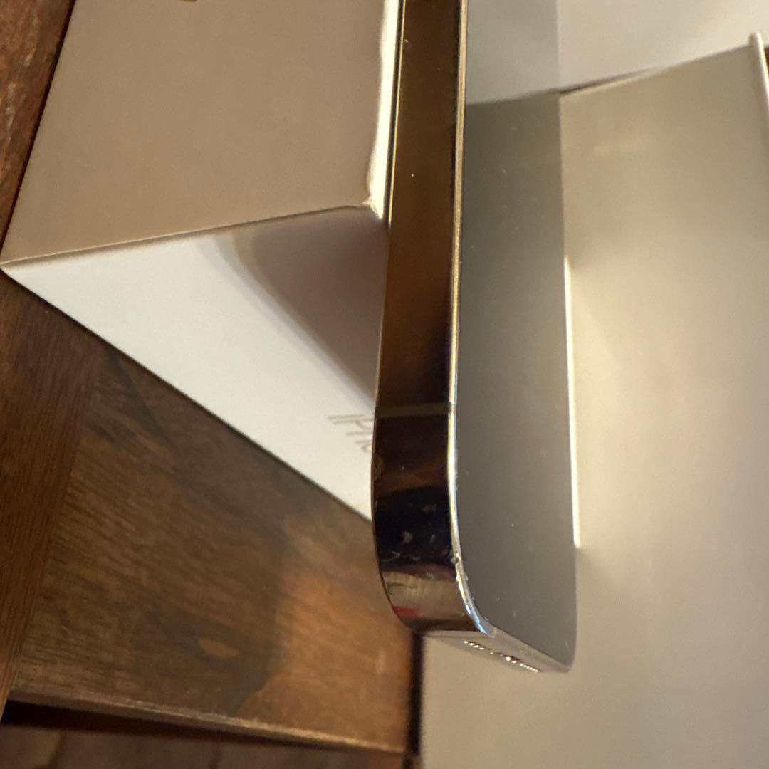 iPhone12 Pro Max ⭐︎256GB⭐︎バッテリー81%⭐︎ゴールド