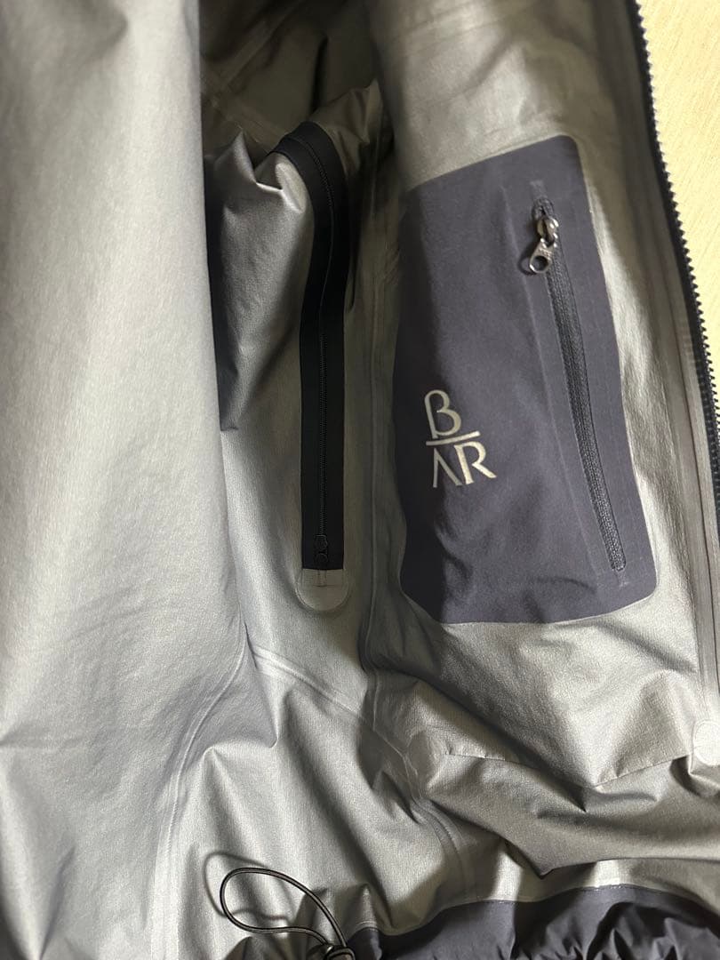 ジャケット・アウター ARC'TERYX BETA AR Stormhood JACKET S