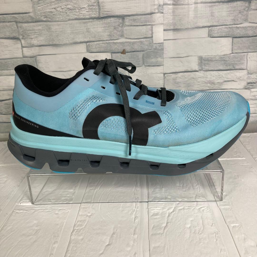 美品　On Cloudflow 5 レーシングシューズ　ランニング　スニーカー