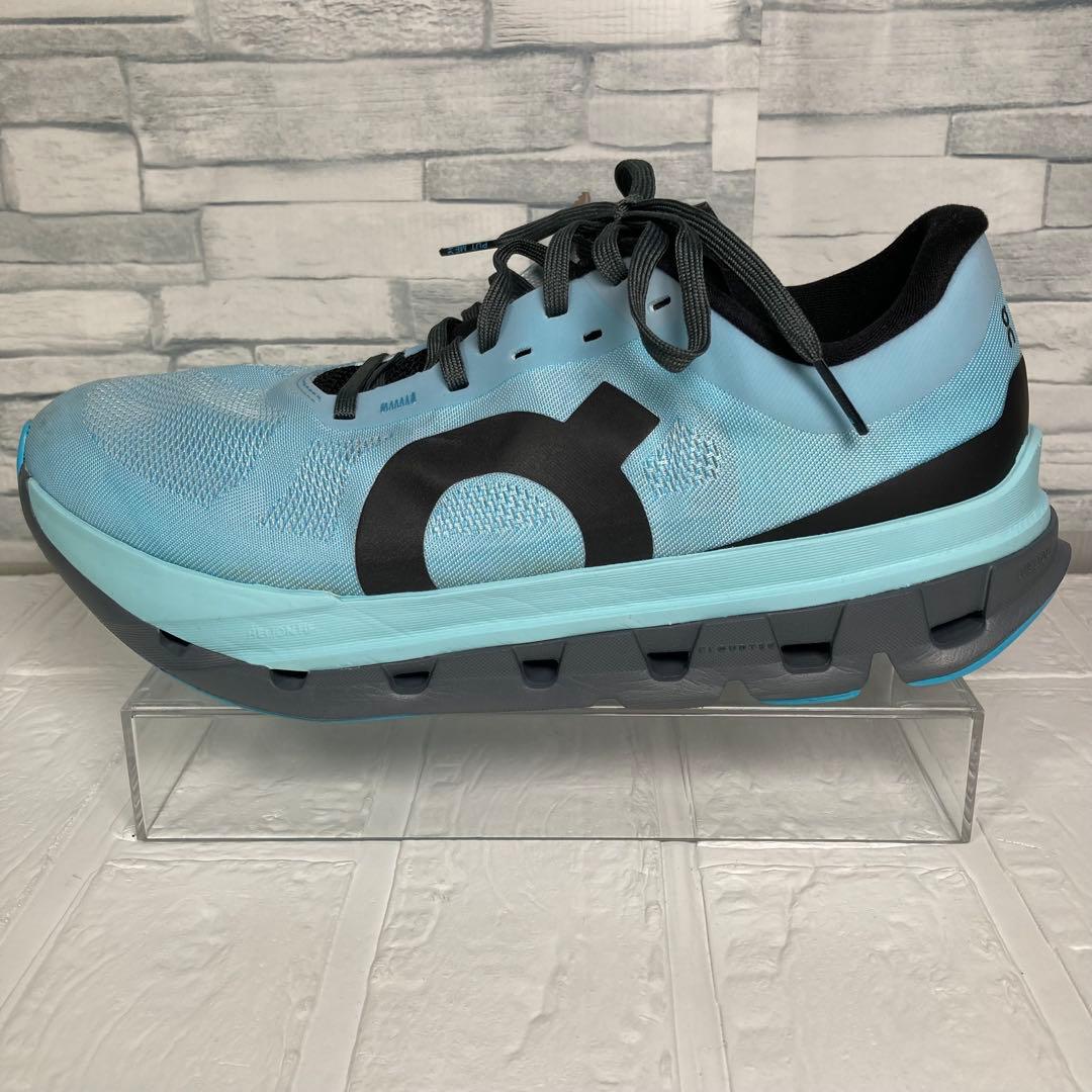 美品　On Cloudflow 5 レーシングシューズ　ランニング　スニーカー