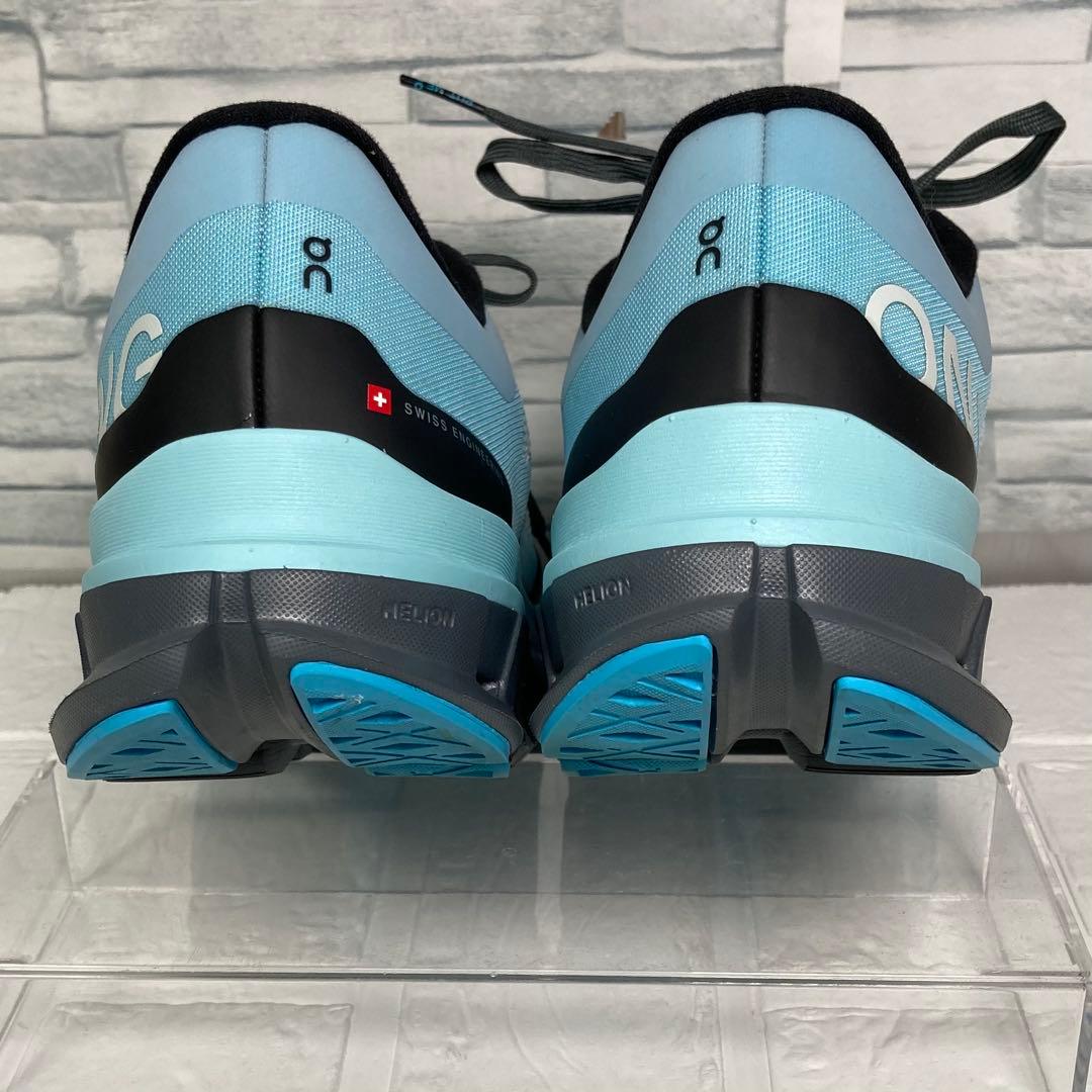 美品　On Cloudflow 5 レーシングシューズ　ランニング　スニーカー