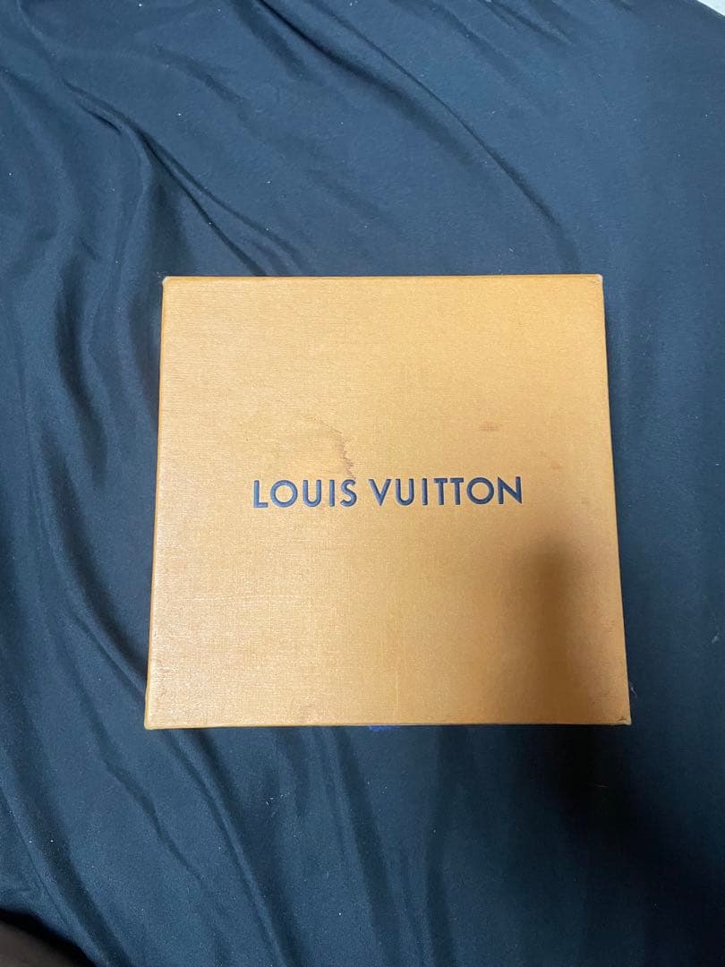 き*そ様 ルイヴィトンベルト LVバッジ無し