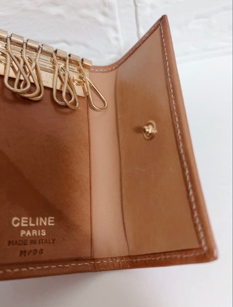 セリーヌ　CELINE キーケース　6連　ブラウン系　箱付き