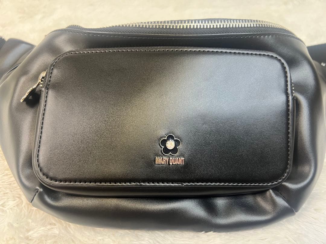 【MARY QUANT】エポビジューデイジーポイントボディバック