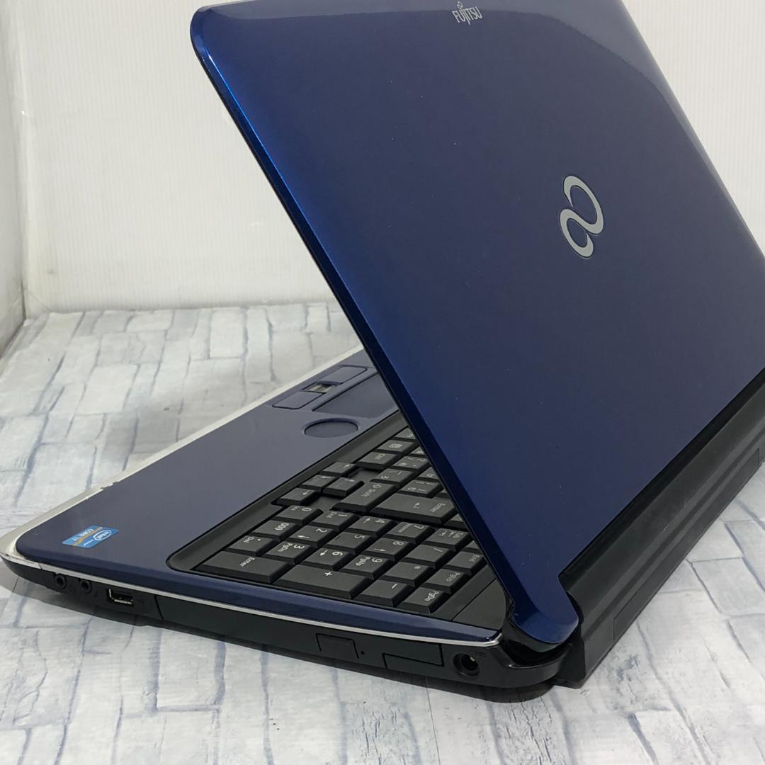 ノートパソコン本体 Core i7/750GB/8GB/Windows11搭載