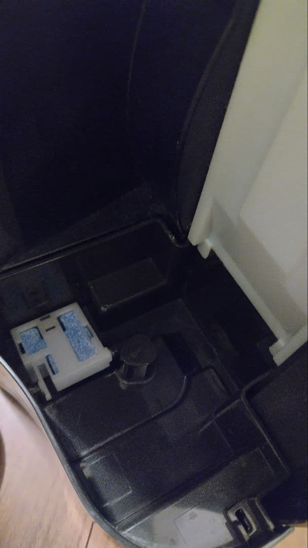 空気清浄機・イオン発生器 KC-j50-H