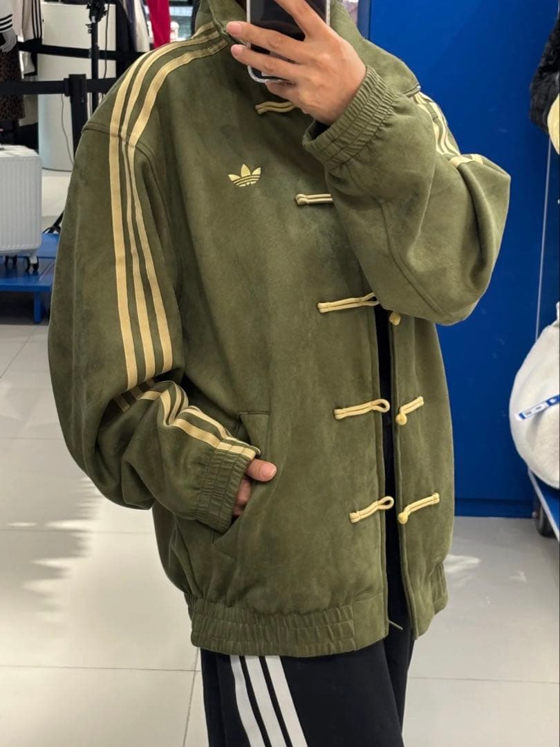 海外限定XL Adidas チャイナトラックジャケット グリーン　KT3847