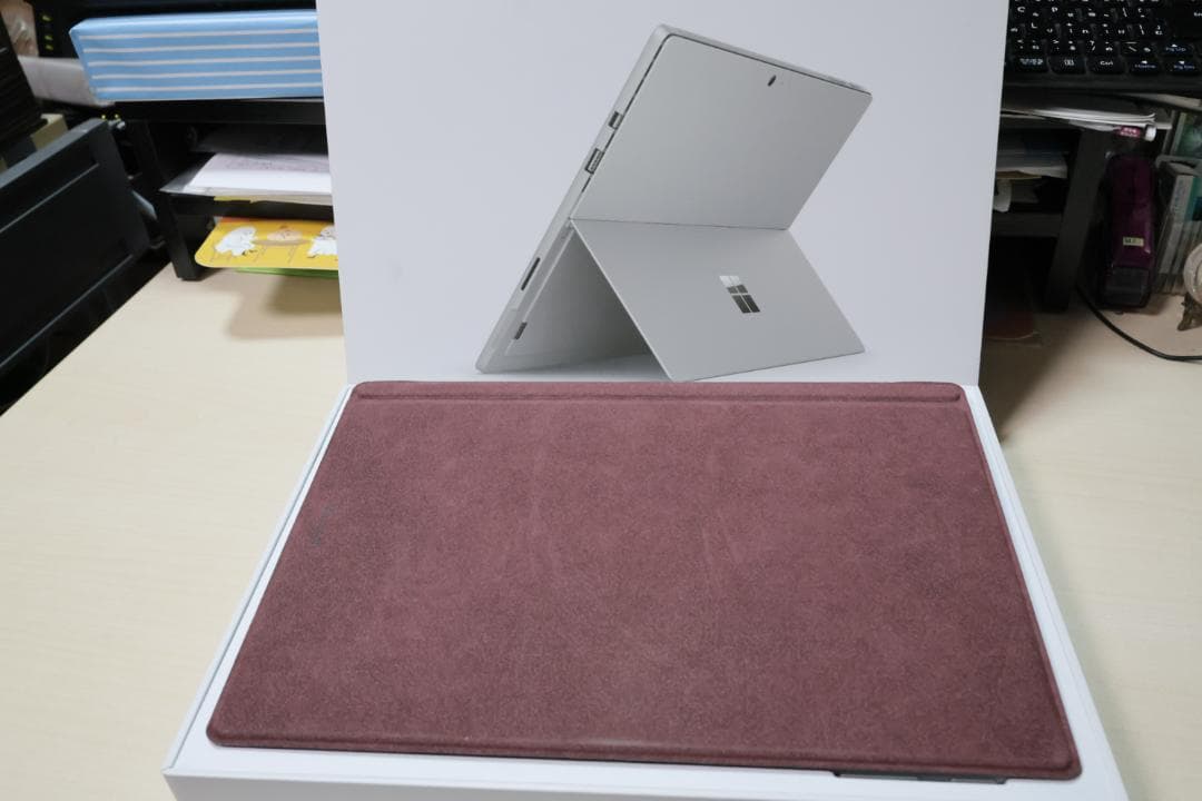 【超美品】Surface Pro6 i5 8G 128GB タイプカバーおまけ付