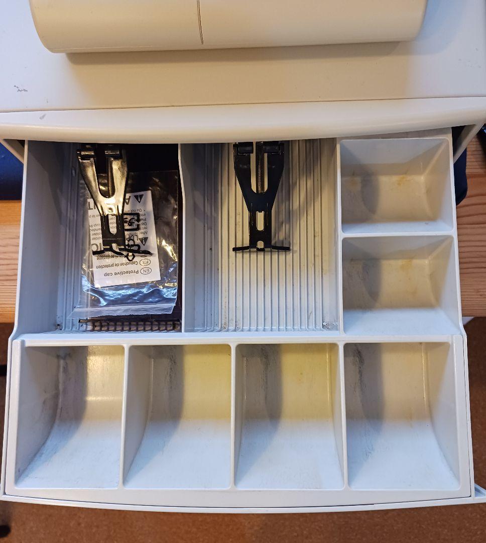 SHARPレジスタ　XE-A20 取説、ロール紙あり