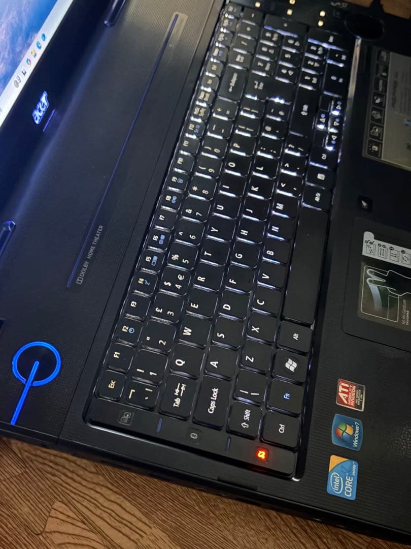 AcerノートPC/i7/8G/SSD240/ブルーレイ/Office2021