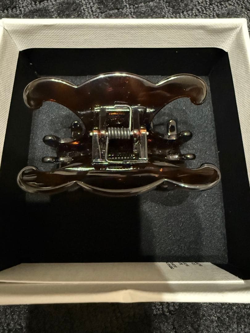 セリーヌ*CELINE*トリオンフ ヘアクリップ