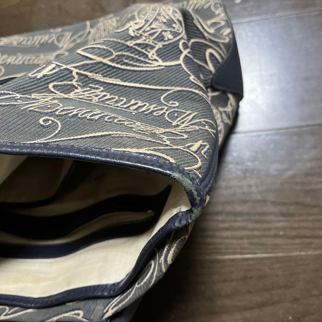 【ベルルッティ】トゥジュール スクリット アラベスク キャンバス　ランド