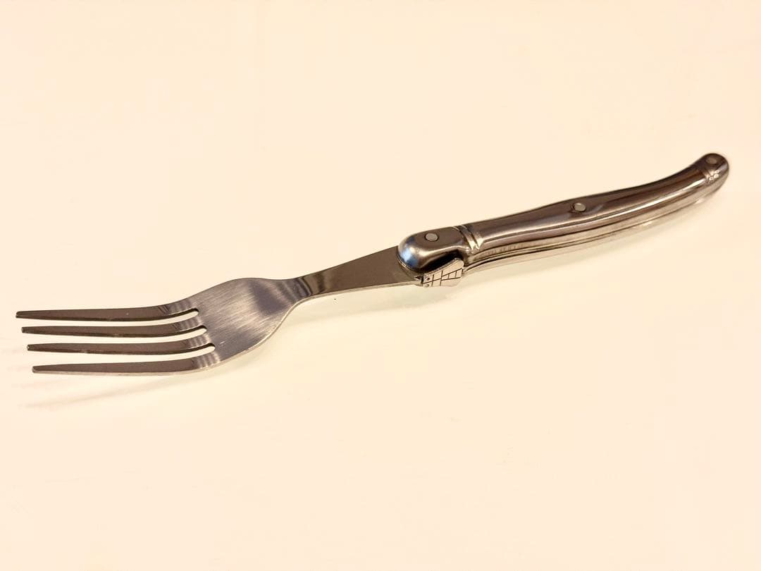 Laguiole elite カトラリーセット　24本入り　シルバー　刻印入り