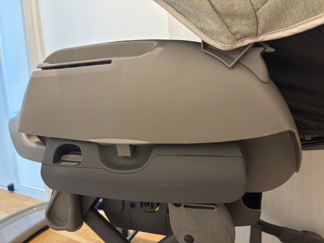 Combi ネムリラ　オートスイング　2018年モデル