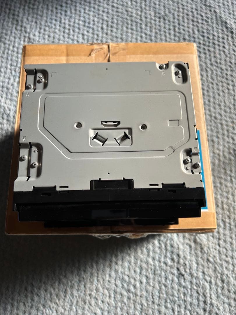 carrozzeria AVIC-RZ55 カーナビゲーション　送料込み