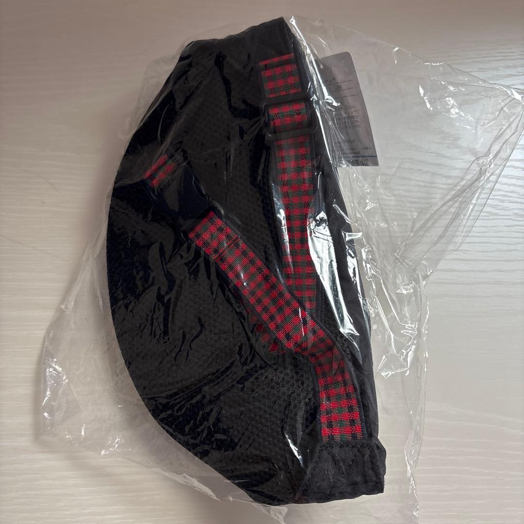 ファミリア　ボディバッグ　赤　新品　未使用　ショルダー