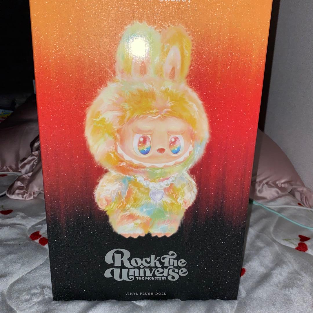 ラブブBig into Energy ROCK THE UNIVERSE 未開封