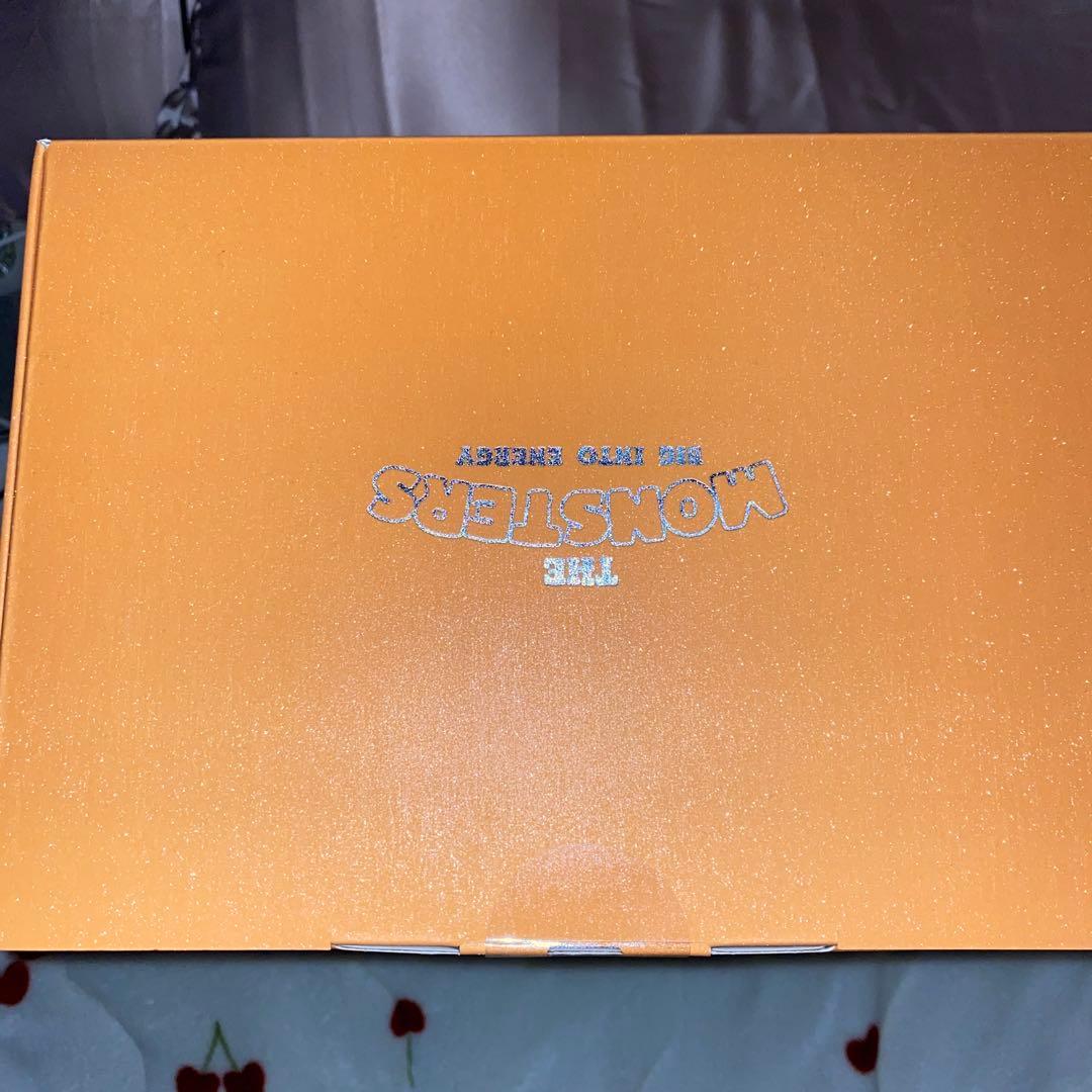 ラブブBig into Energy ROCK THE UNIVERSE 未開封