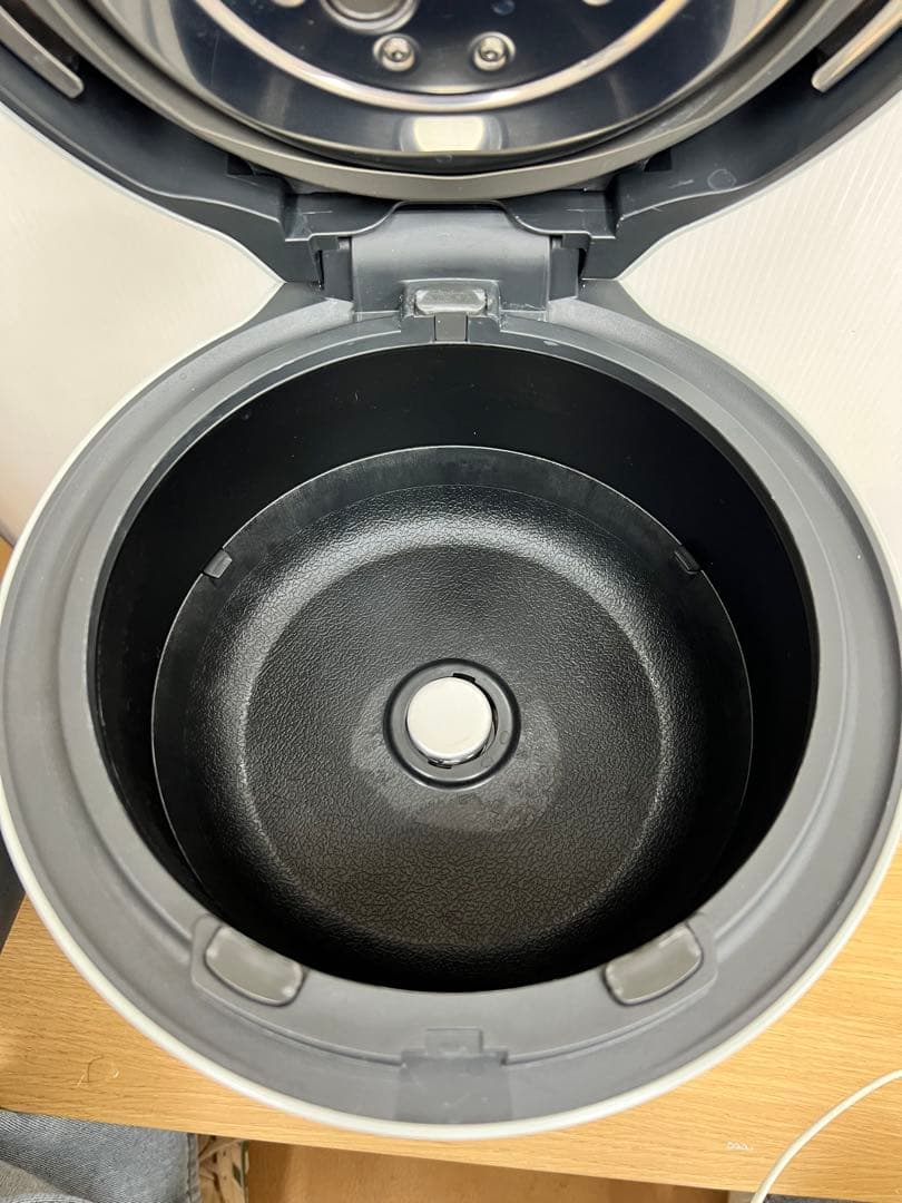 Panasonic 圧力IHジャー炊飯器 SR-R10A 2023年製 グリーン