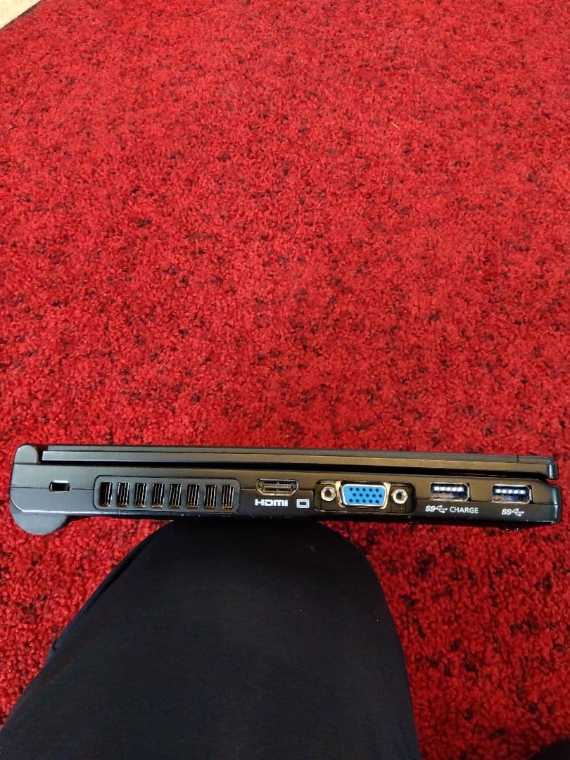 CPU i7｜メモリ16G｜AIとSNSに特化したパソコン！大容量バッテリー２つ