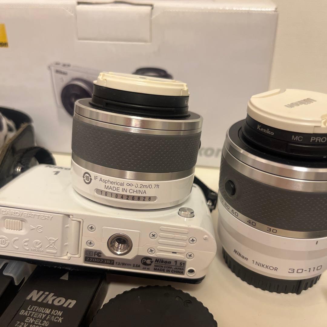 Nikon 1 J1 ミラーレスカメラ レンズ3本付き