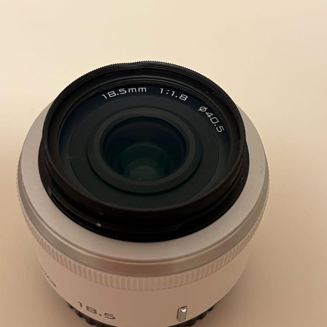 Nikon 1 J1 ミラーレスカメラ レンズ3本付き