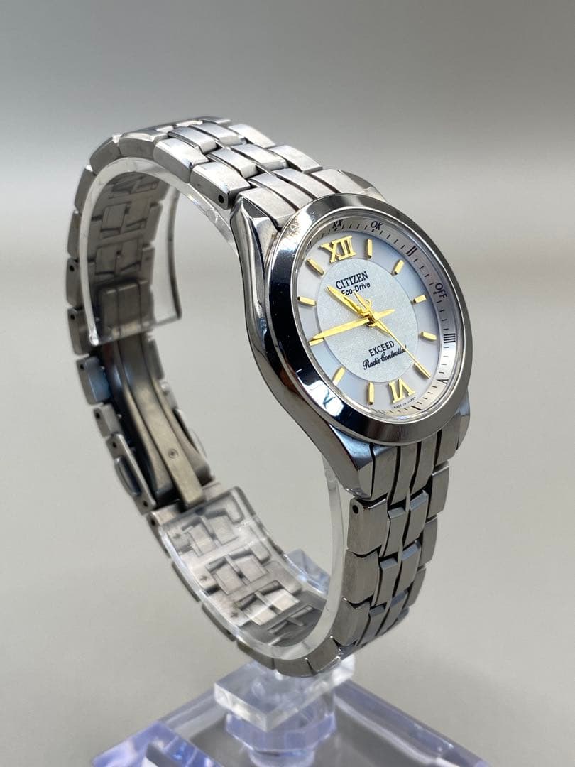 Citizen シルバー 高級ライン「EXCEED」シリーズの腕時計 H330