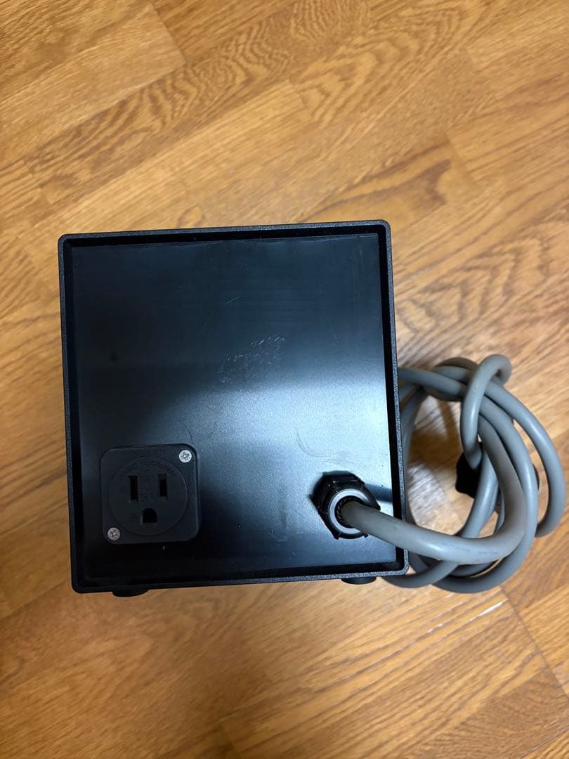 アイソレーショントランス600W、ギターアンプ、オーディオ、PC、ディスプレイ用