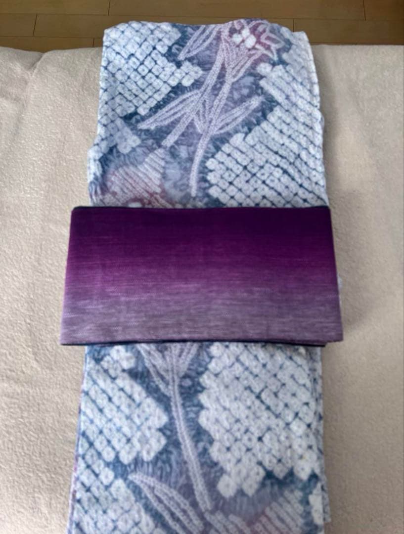 絞り浴衣 淡いカラー浴衣 白に淡い赤紫、淡いブルー 帯セット