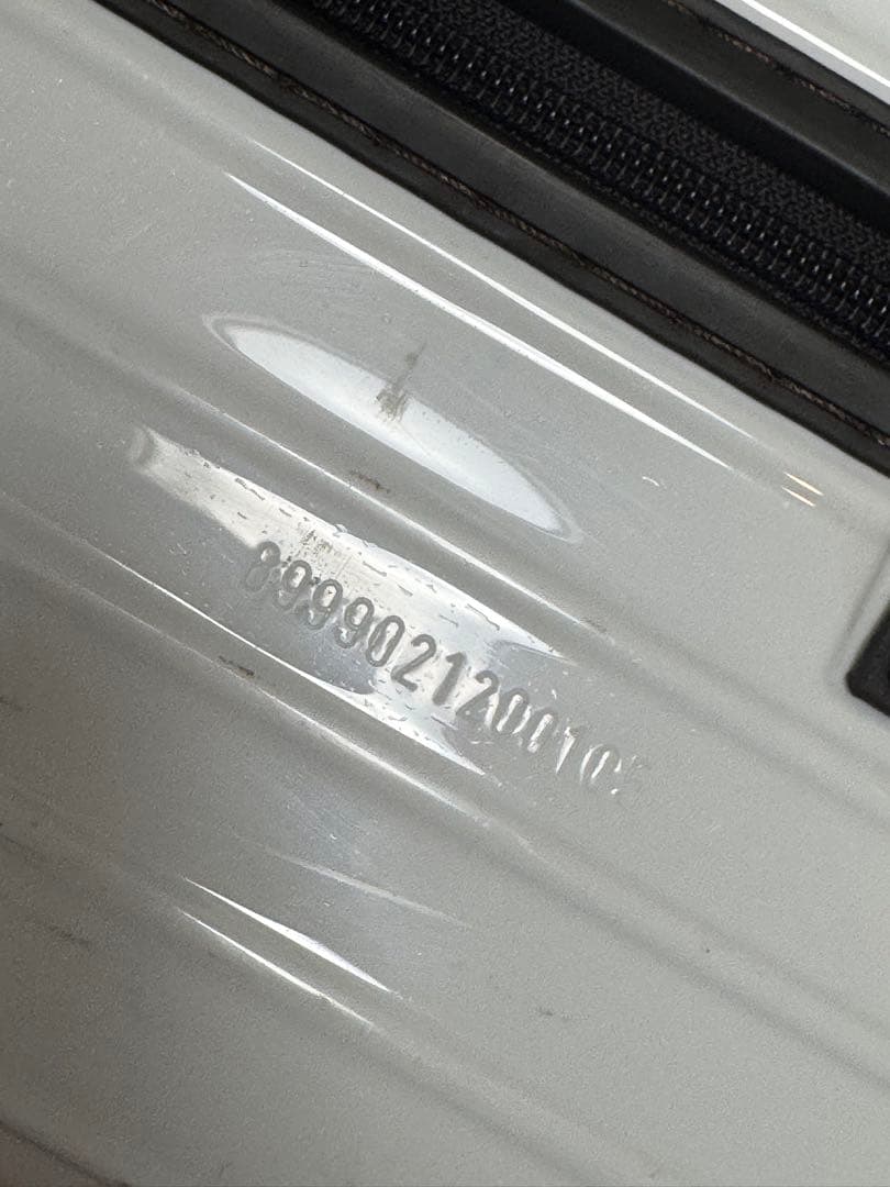 リモワ　スーツケース　サルサデラックス