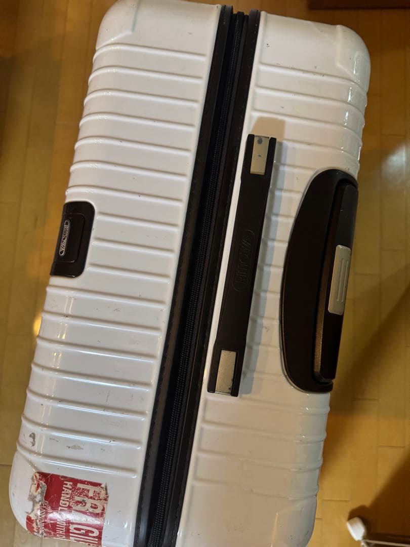 リモワ　スーツケース　サルサデラックス