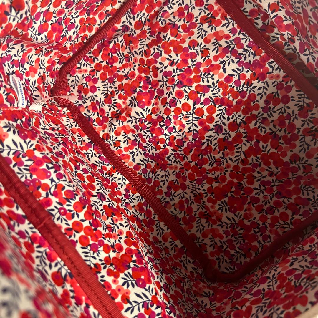 【最終価格】【新品定価以下】familiar☆ファミリア　オーダーバニティケース