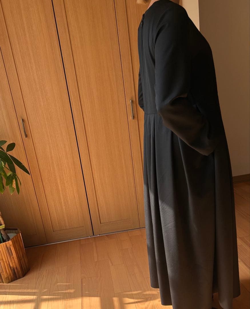 【Chibiページ】高級・上質＊ブラックボックスタックロングワンピース