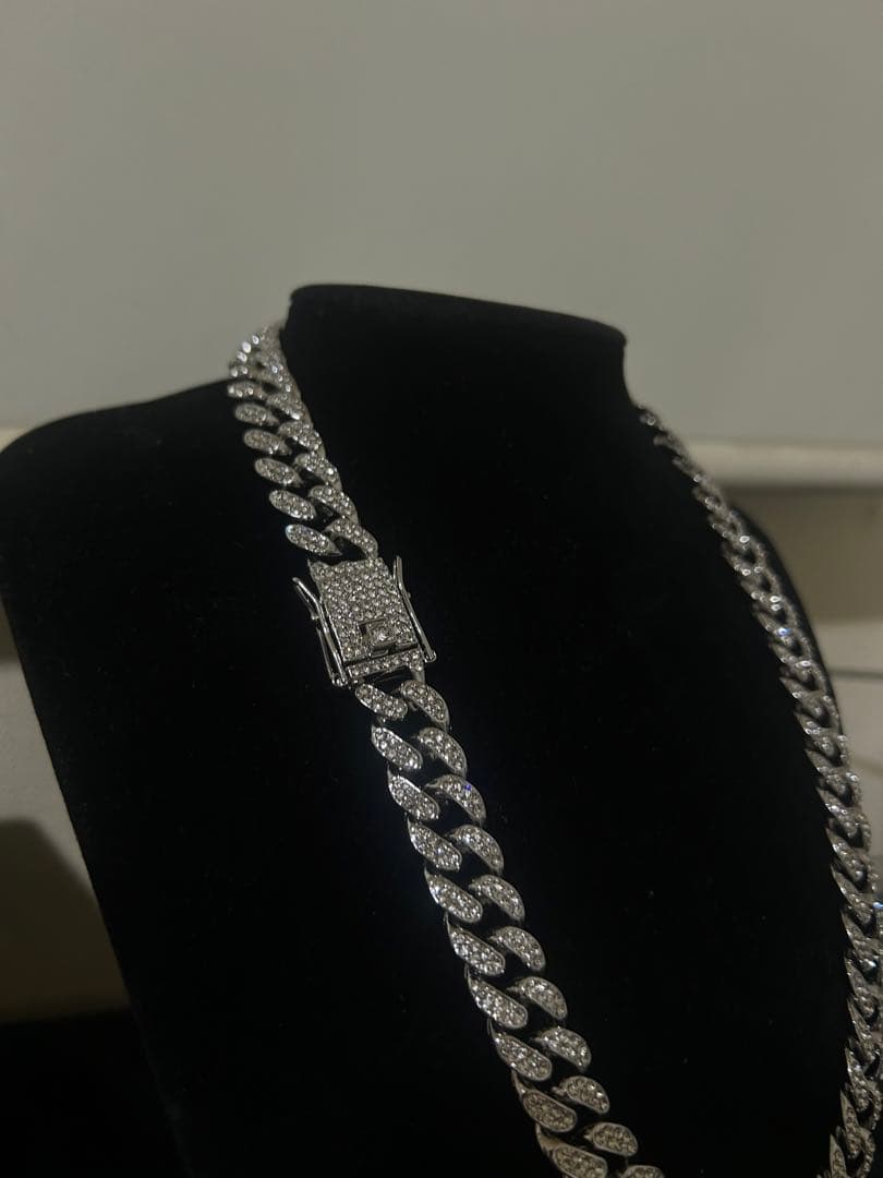 【LA直輸入証明書付】925Silver マイアミキューバンネックレスアバランチ