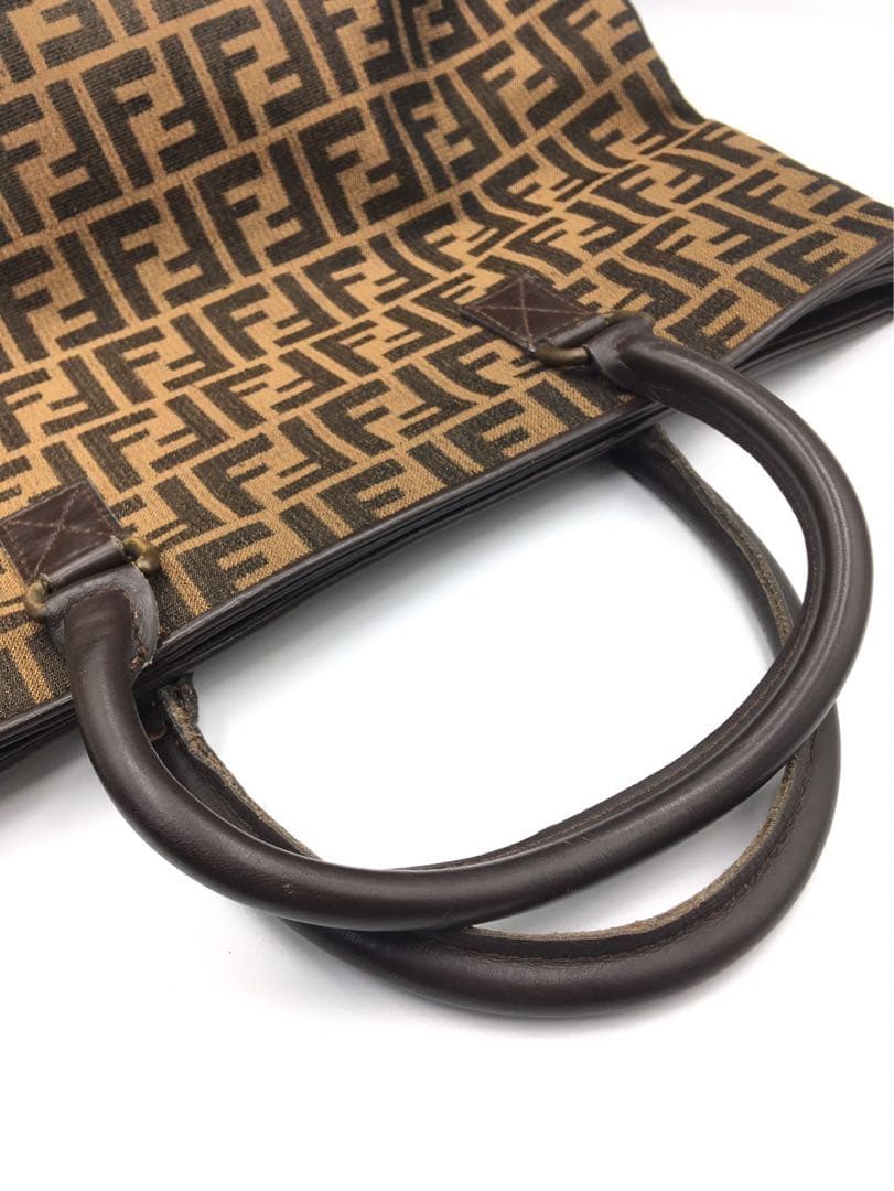 フェンディ　ヴィンテージ　ズッカ柄　ハンドバッグ